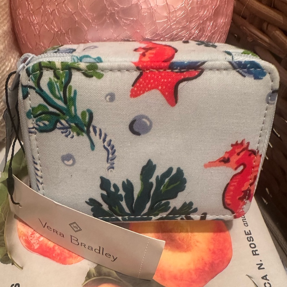 Vera Bradley NWT Anchors Away Discont Travel Pill Case 7 Days 8 Compartment